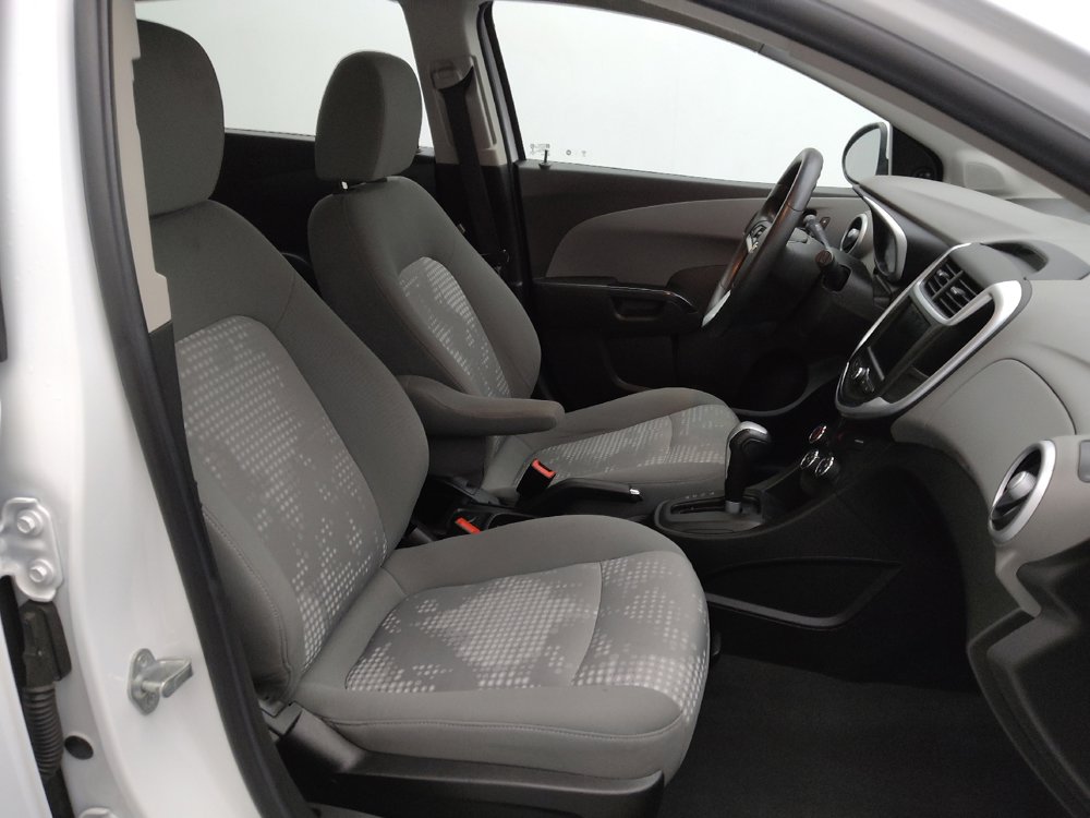 Used 2020 Chevrolet Sonic LT FWD image 21