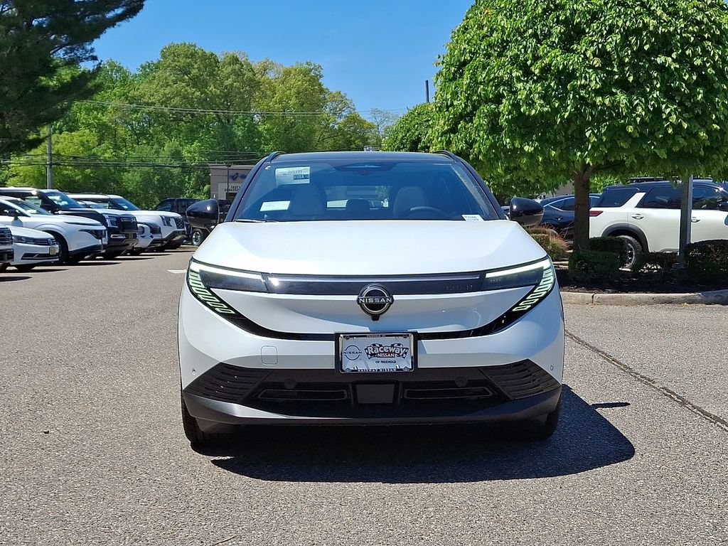 New 2026 Nissan Leaf Platinum+ w/ Cargo Package (Platinum+) FWD image 3
