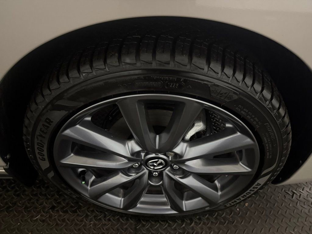 Used 2025 MAZDA MAZDA3 s image 15