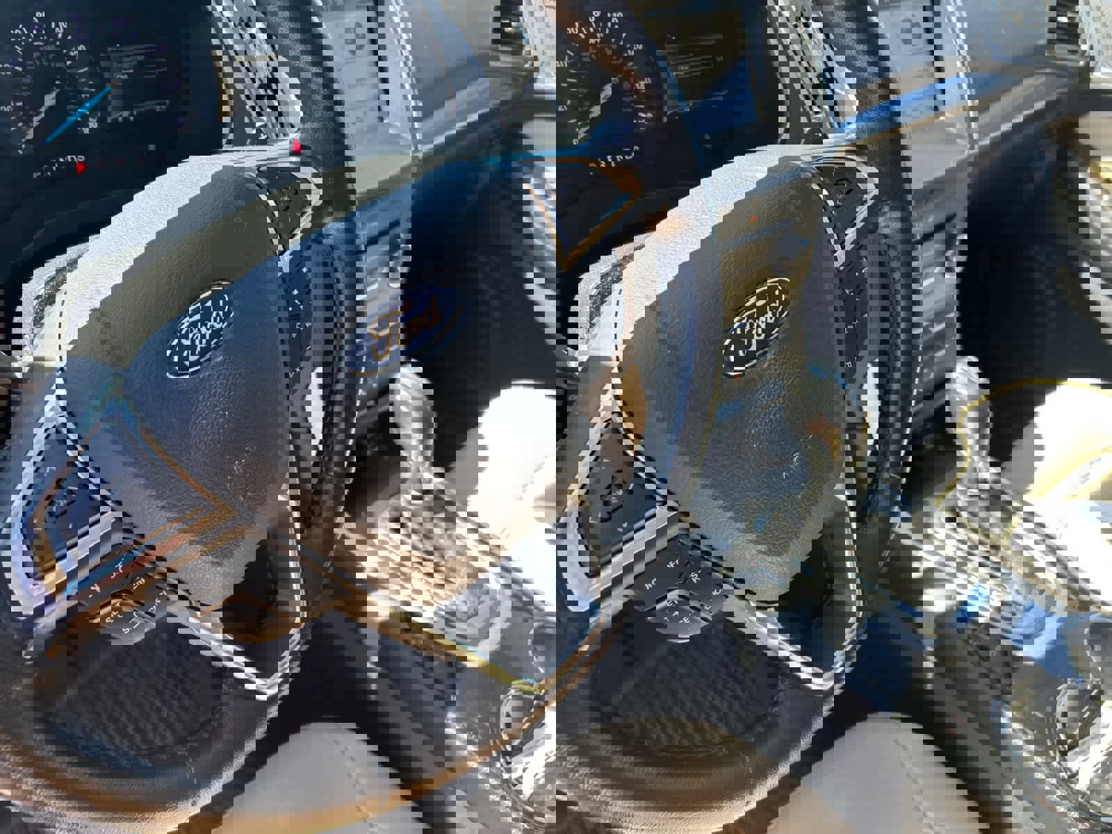 Used 2017 Ford Edge SEL w/ Equipment Group 201A image 11