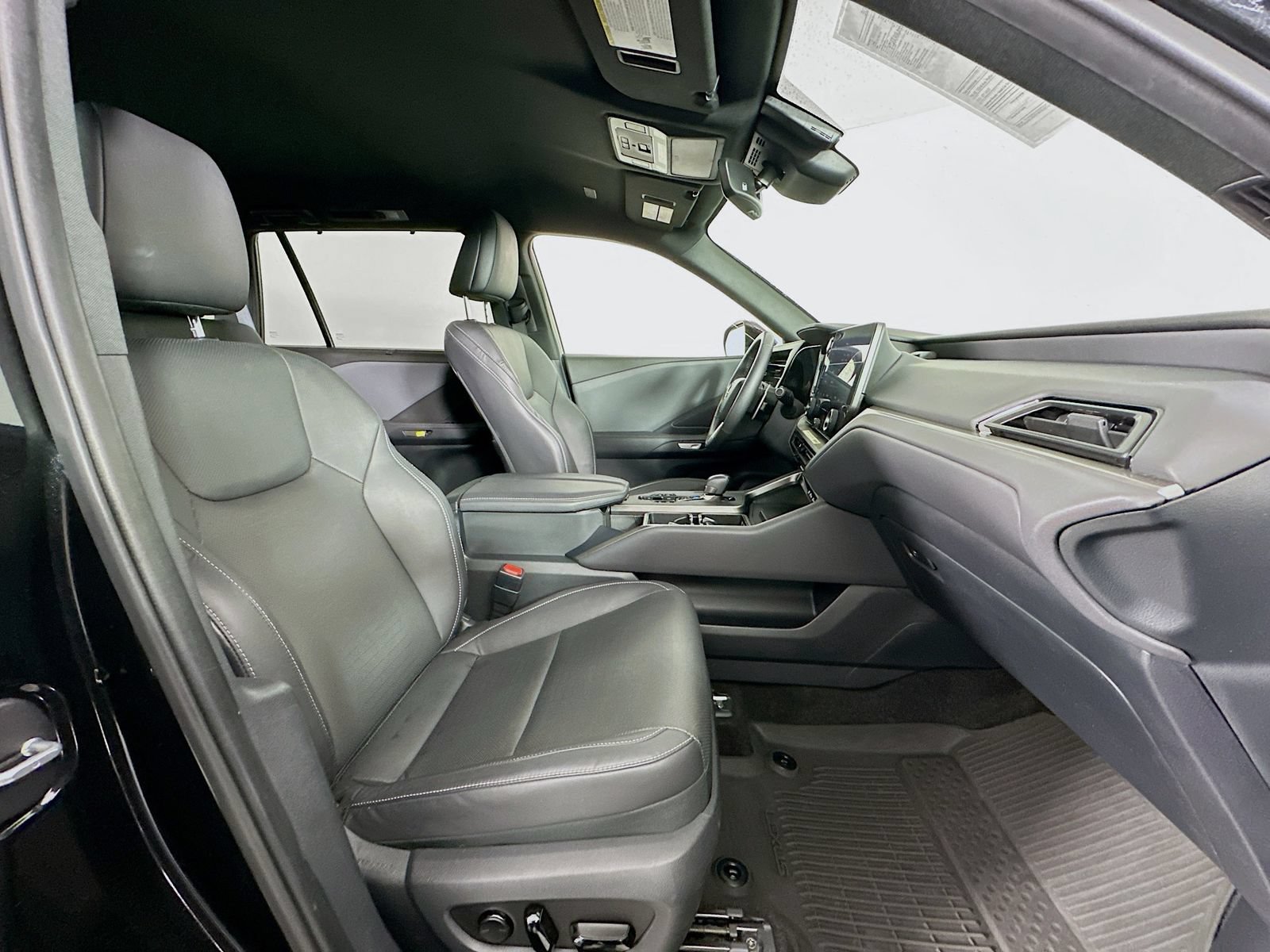 Used 2024 Lexus TX 350 AWD w/ Cold Weather Package image 29