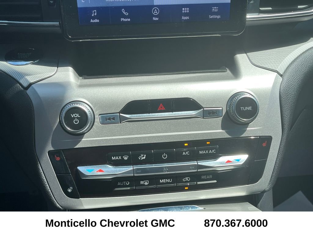 Used 2022 Ford Explorer XLT w/ Equipment Group 202A image 19