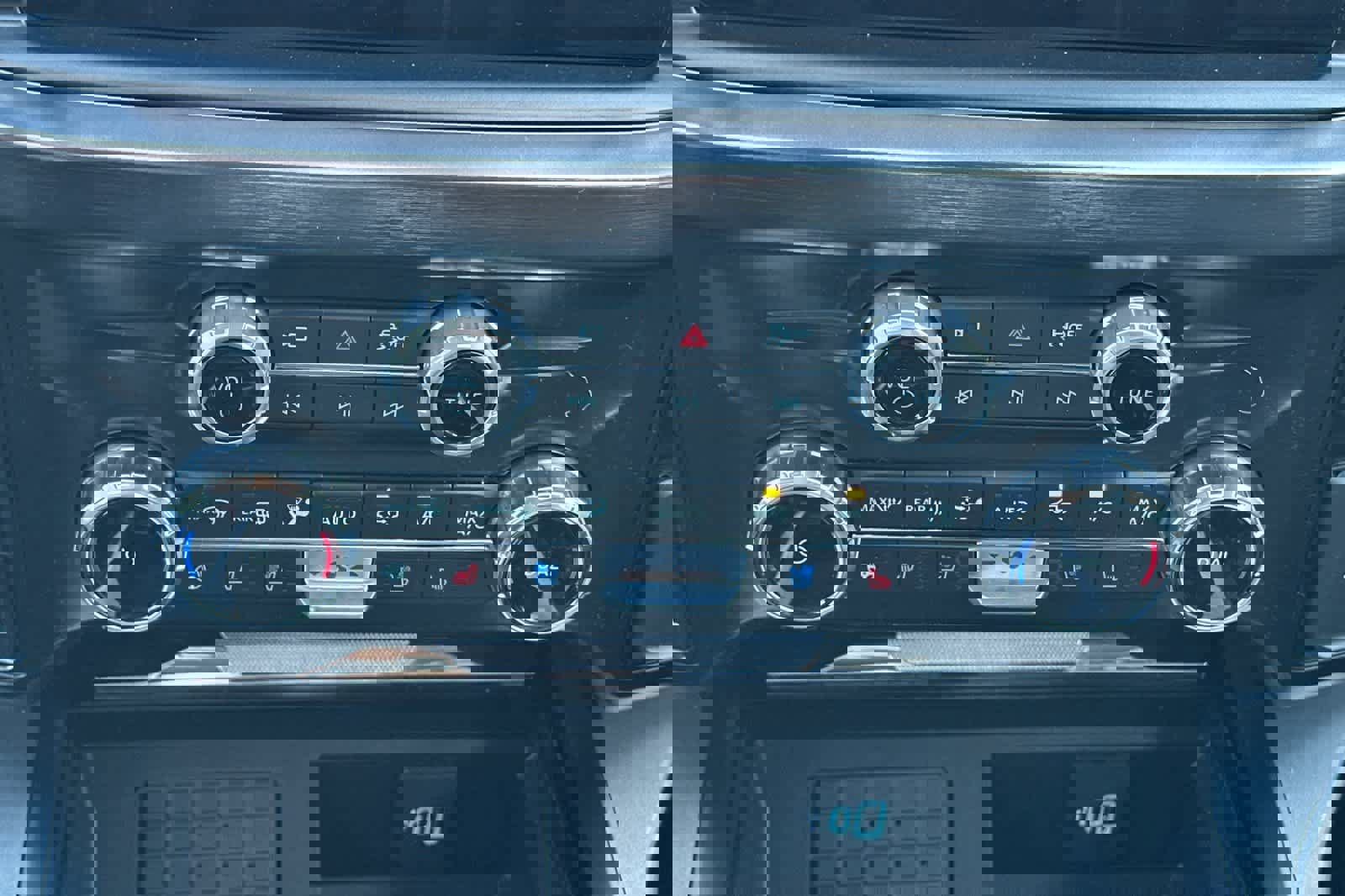 New 2025 Ford F250 Lariat w/ Lariat Ultimate Package image 21