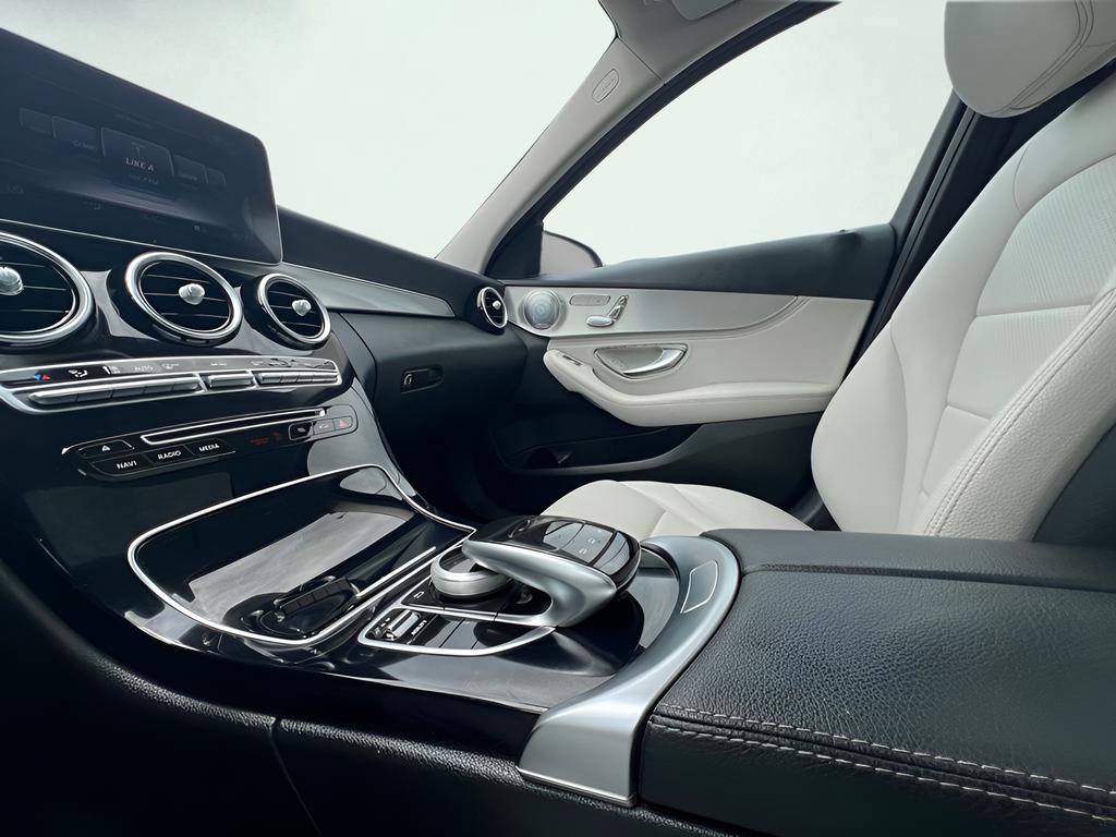 Used 2015 Mercedes-Benz C 300 4MATIC Sedan image 52