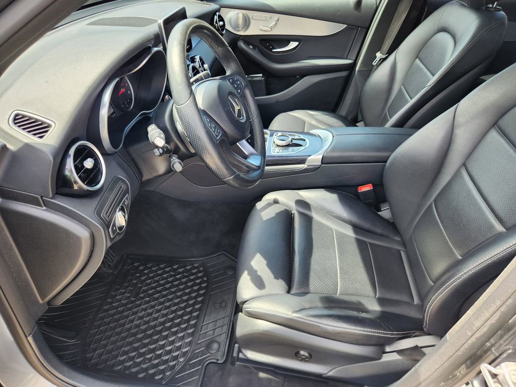 Certified 2017 Mercedes-Benz GLC 300 4MATIC image 9