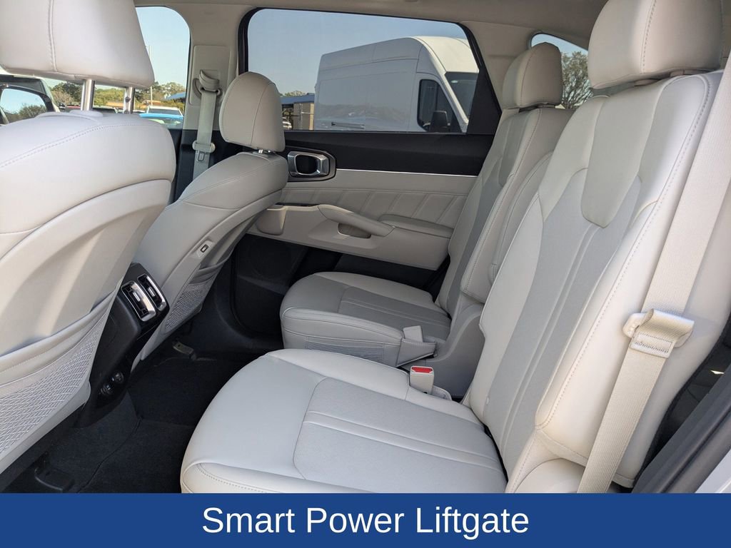 Used 2023 Kia Sorento SX image 16