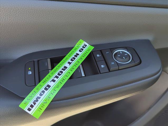 Certified 2026 Toyota Prius XLE FWD image 10
