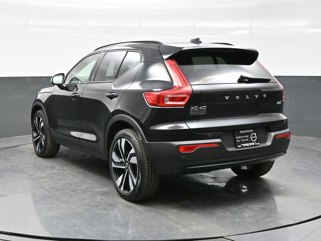 Used 2025 Volvo XC40 B5 Ultra image 5