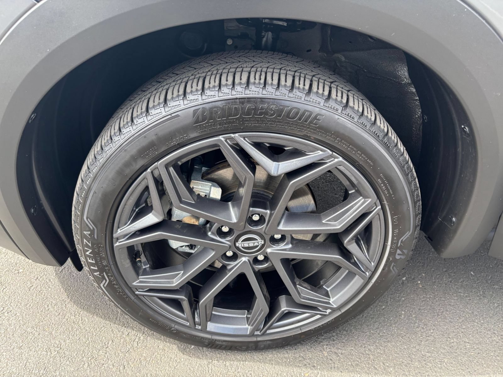 Used 2026 Nissan Kicks SR FWD image 28