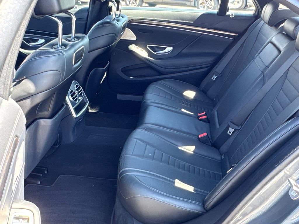 Used 2018 Mercedes-Benz S 560 4MATIC Sedan image 19