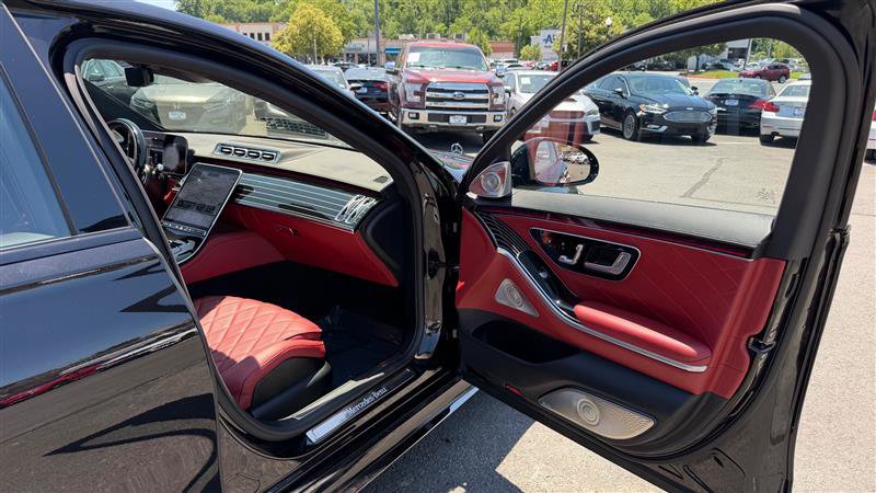 Used 2023 Mercedes-Benz S 580 4MATIC Sedan image 37