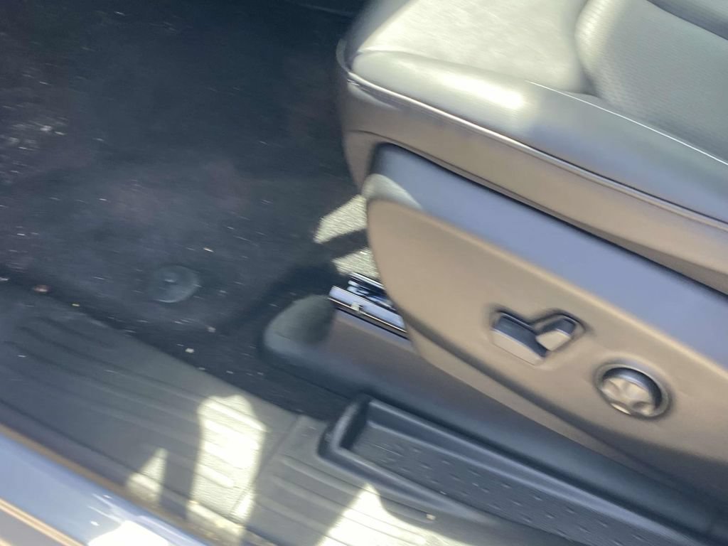 New 2026 Chrysler Pacifica Select FWD image 46