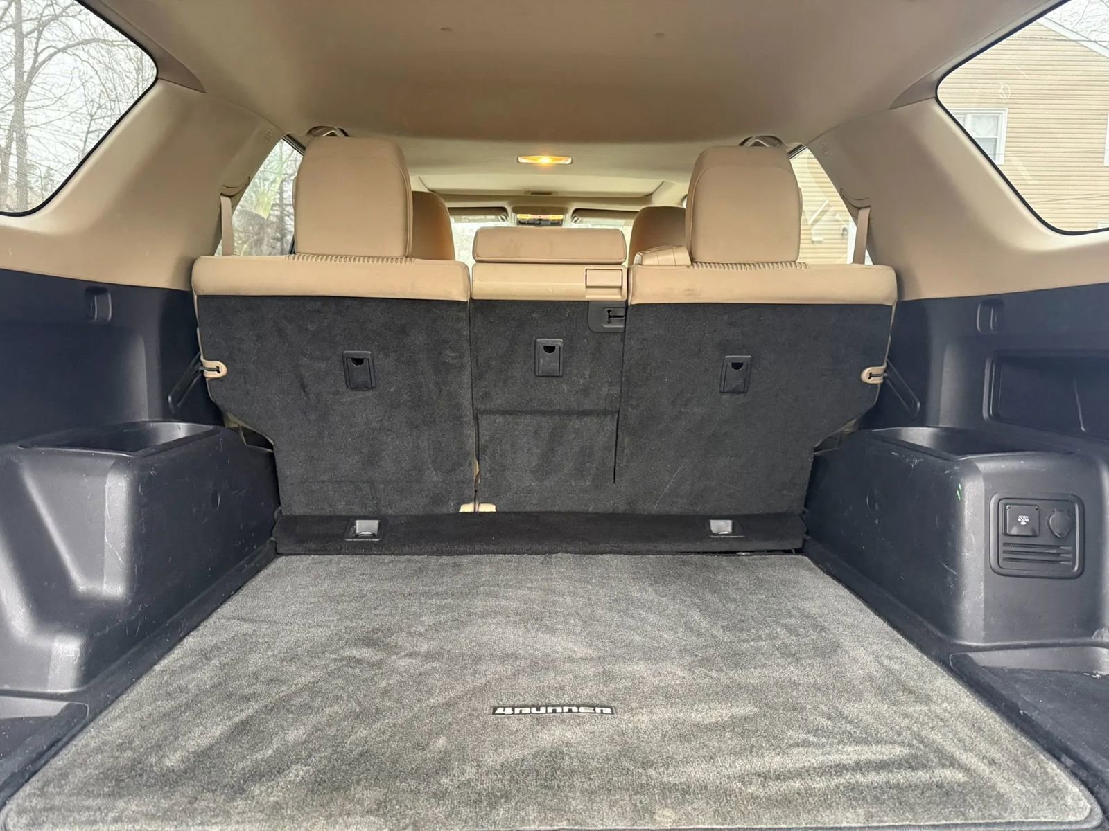 Used 2013 Toyota 4Runner SR5 w/ Convenience Pkg image 12