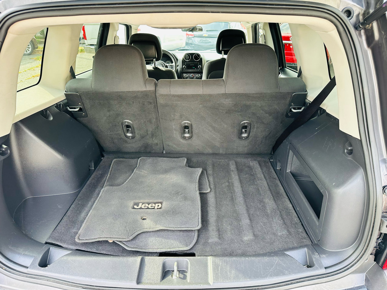 Used 2015 Jeep Patriot Sport w/ Power Value Group image 18