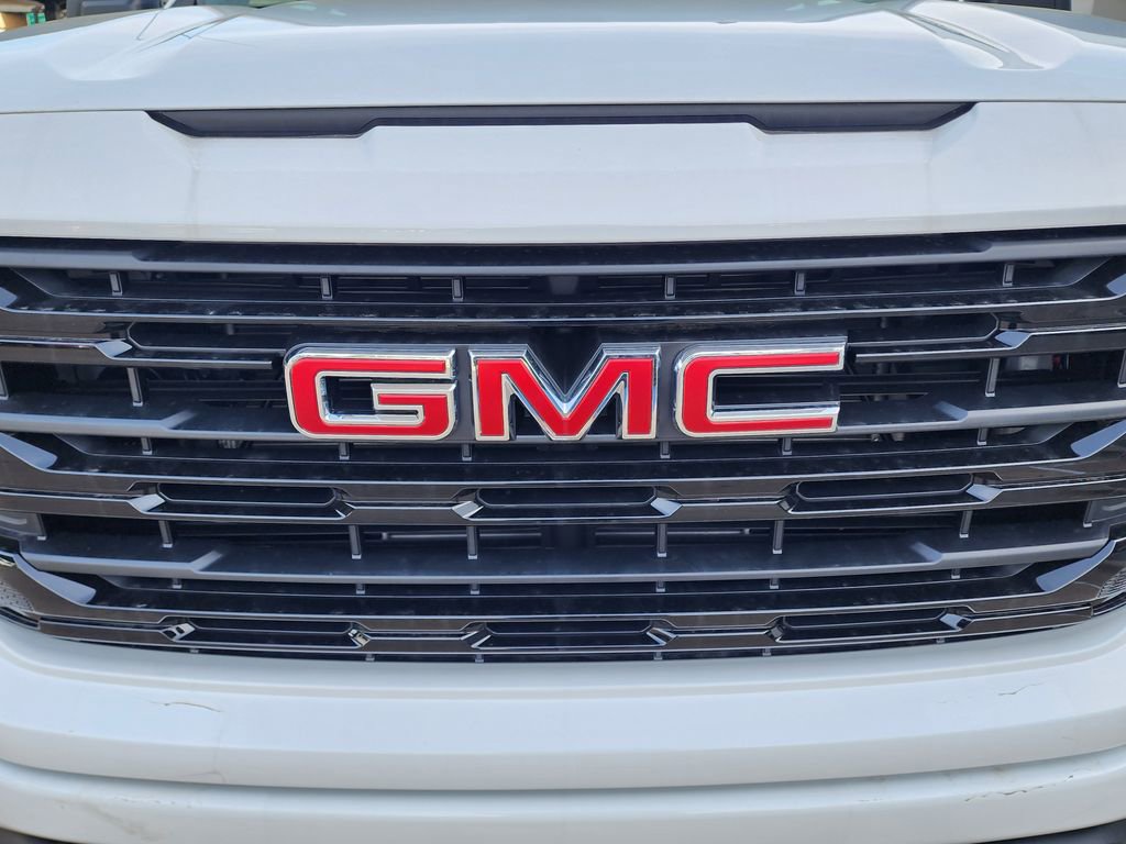 New 2026 GMC Sierra 1500 Elevation image 10