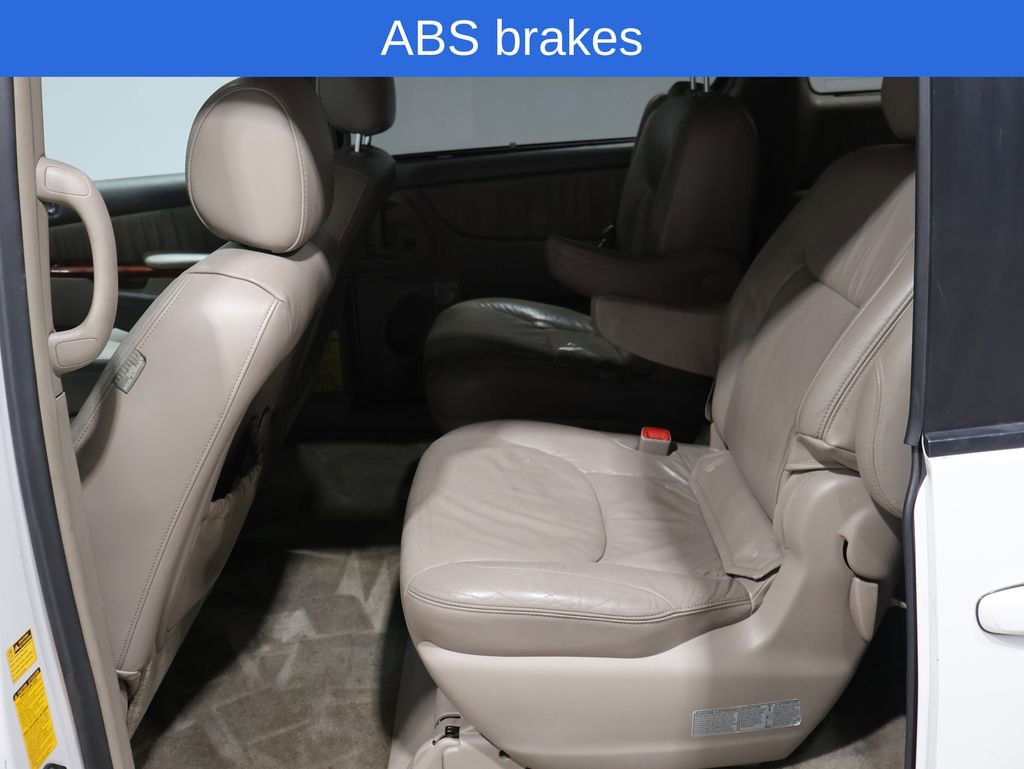 Used 2005 Toyota Sienna XLE image 6