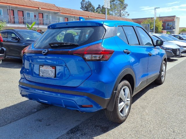 Certified 2025 Nissan Kicks Play S FWD image 21