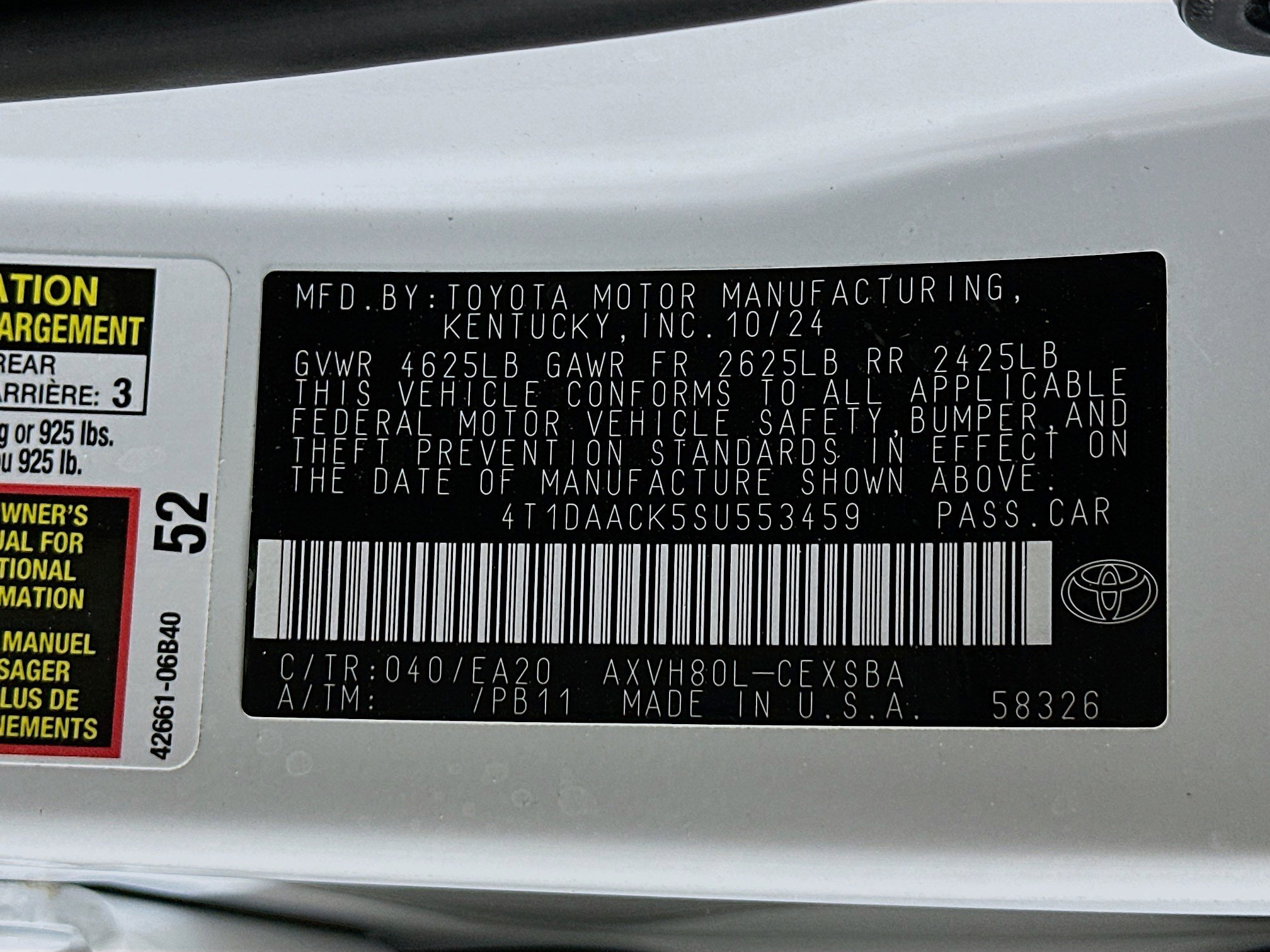 Used 2025 Toyota Camry SE w/ Convenience Package image 12