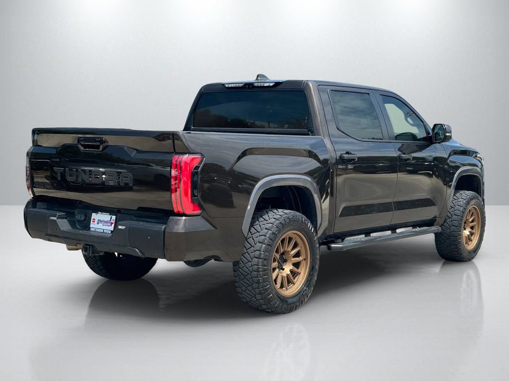 Used 2024 Toyota Tundra Limited AWD/4WD image 5