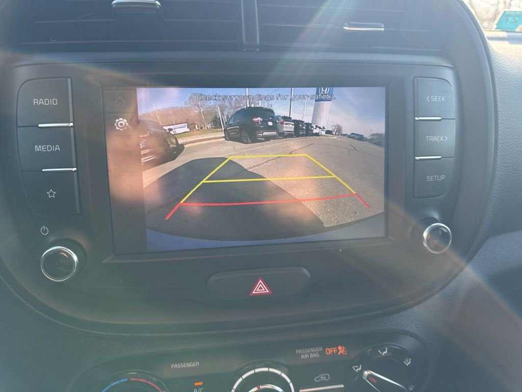 Used 2023 Kia Soul LX image 23