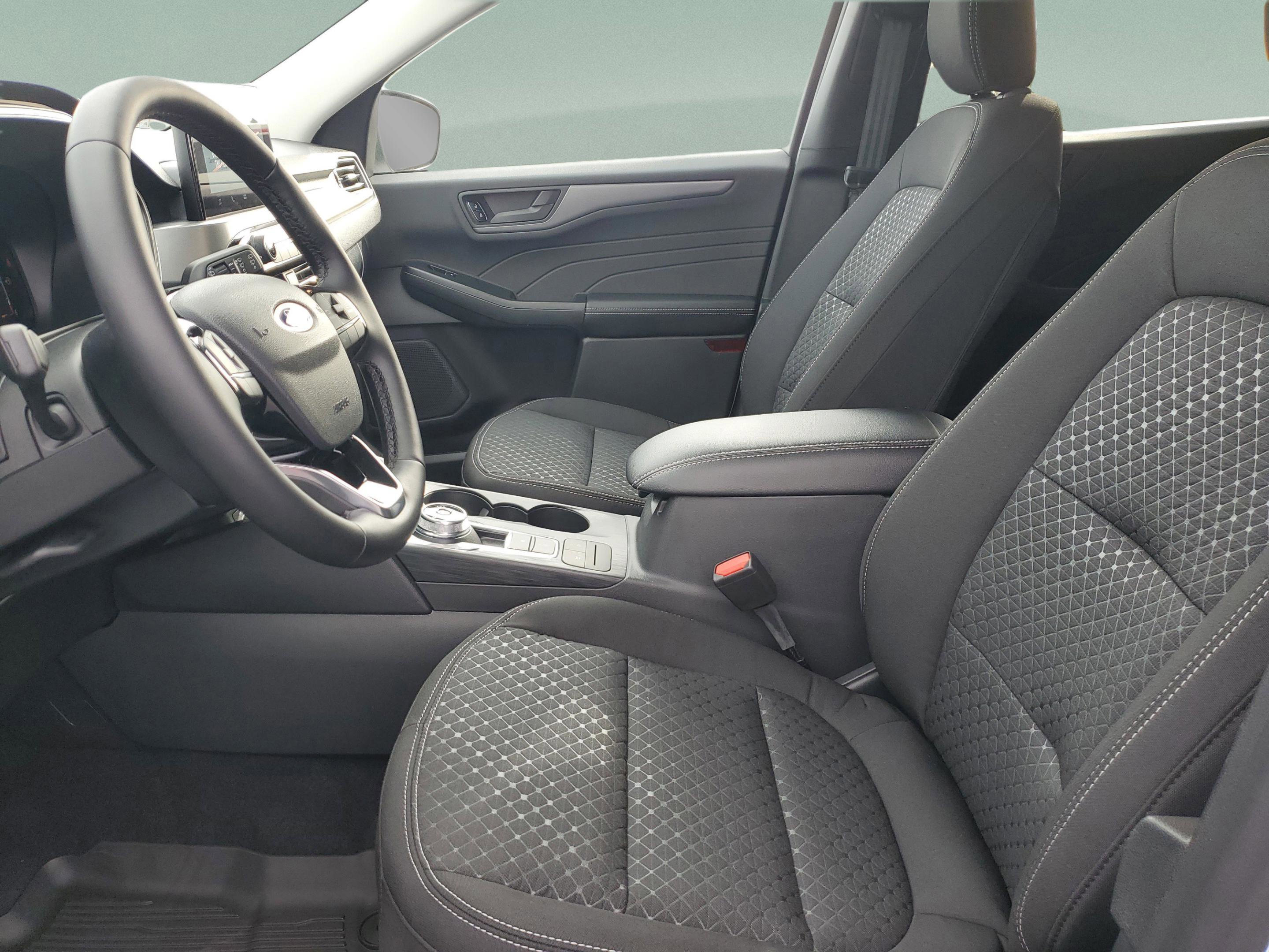 New 2026 Ford Escape Active w/ Cold Weather Package image 13