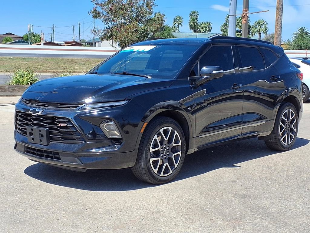 Used 2023 Chevrolet Blazer RS w/ Enhanced Convenience Package image 3