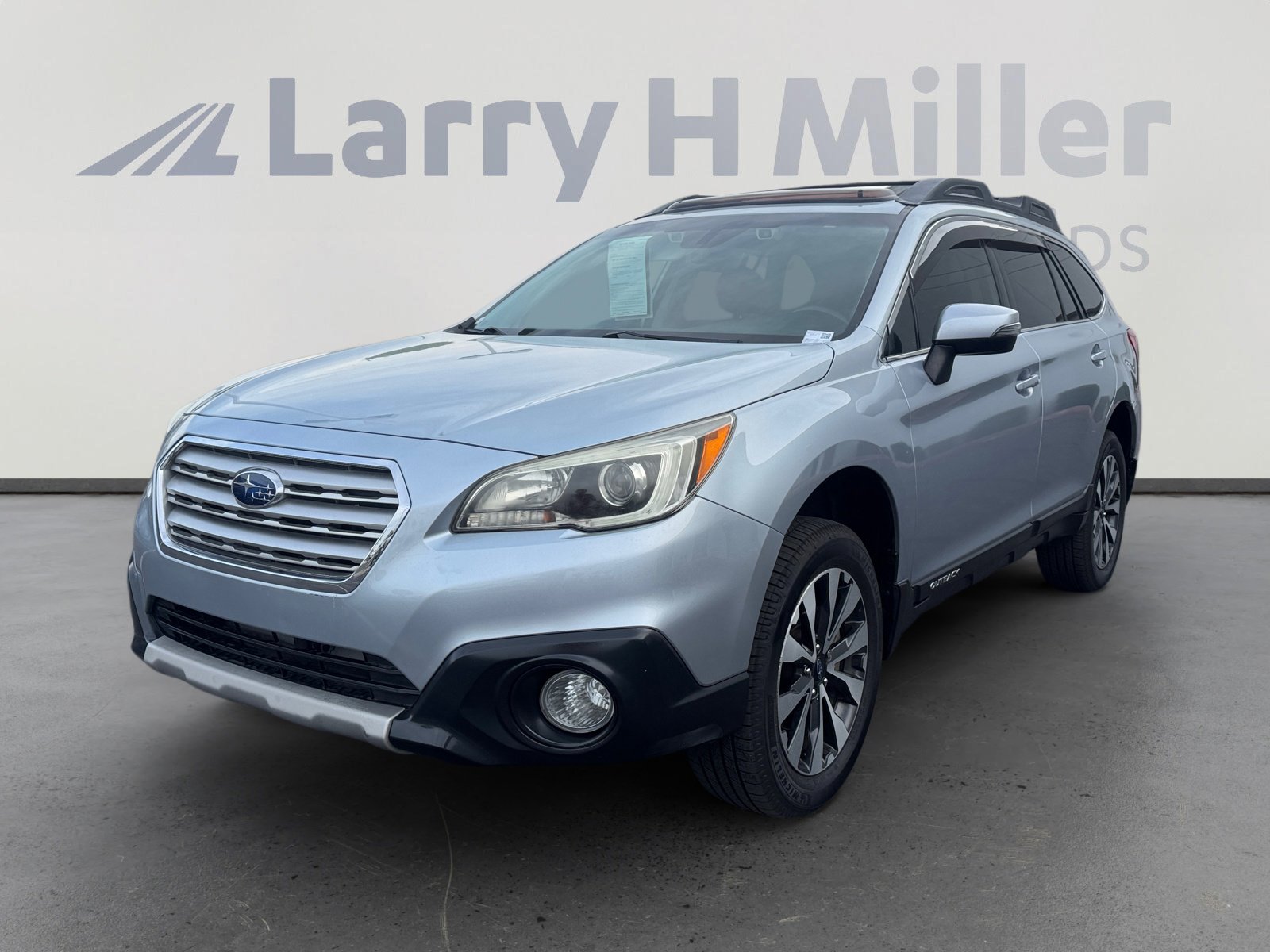 Used 2017 Subaru Outback 3.6R Limited image 1