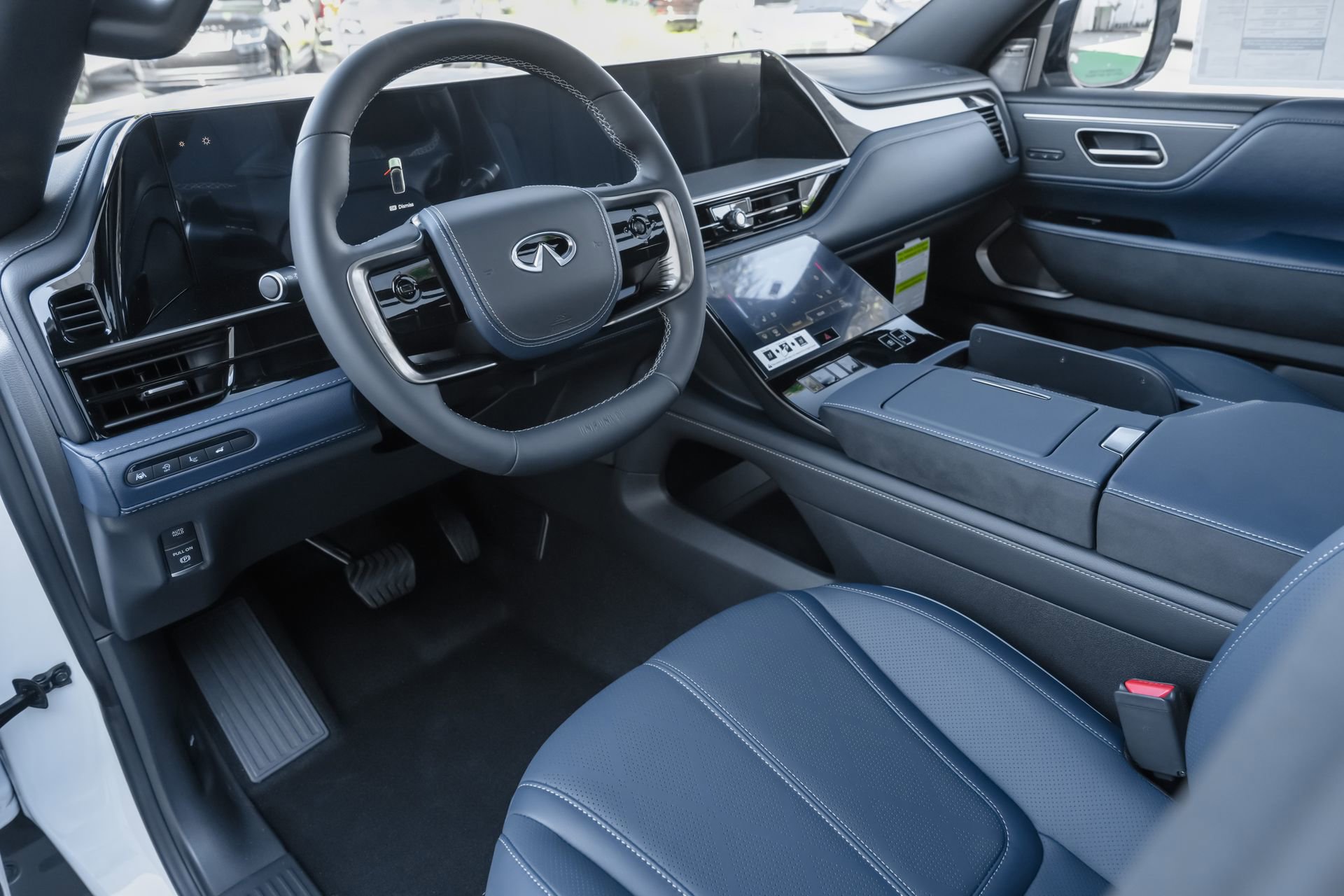 New 2026 INFINITI QX80 4WD w/ Sport Exterior Package image 7