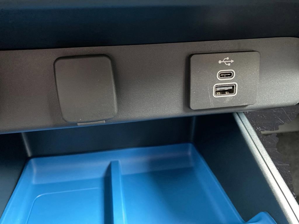 New 2025 Ford Maverick XLT w/ XLT Luxury Package image 25