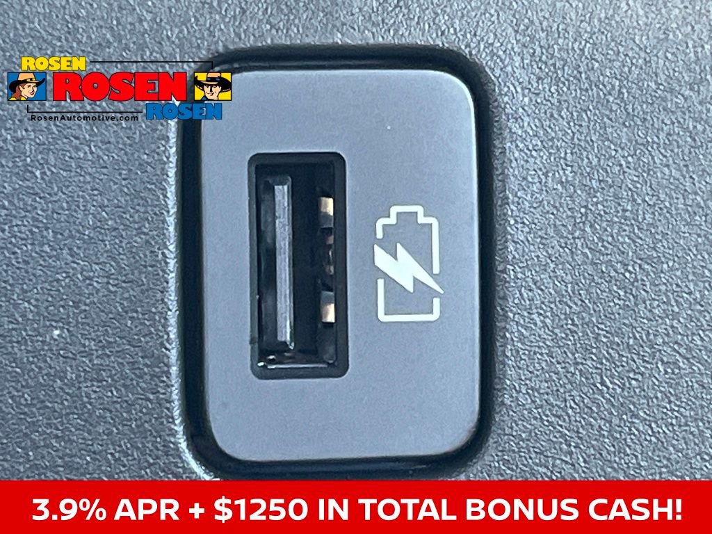 New 2025 Nissan Sentra SV w/ SV Premium Package image 33