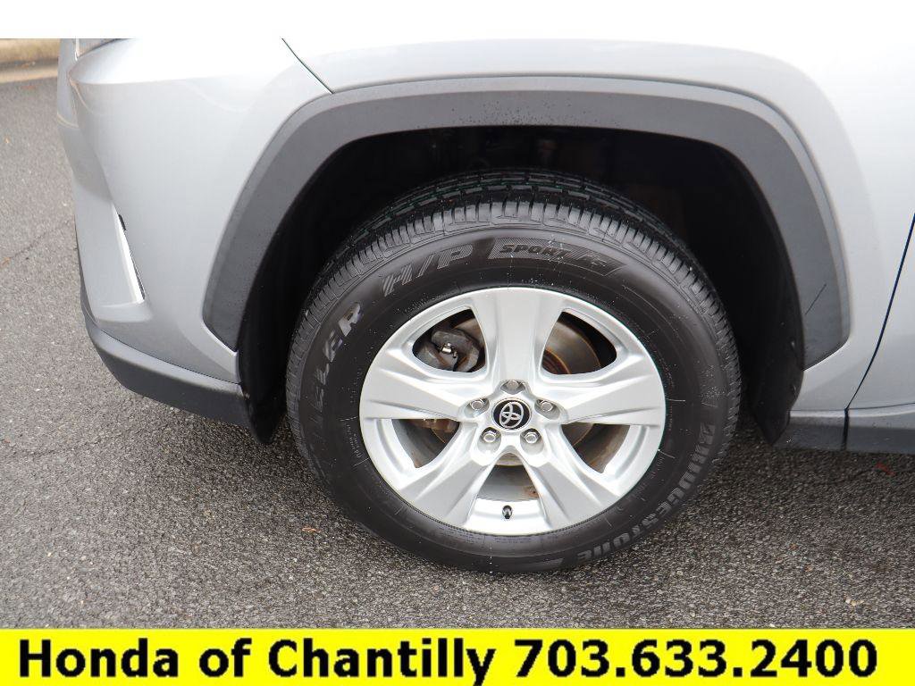 Used 2021 Toyota RAV4 XLE image 29