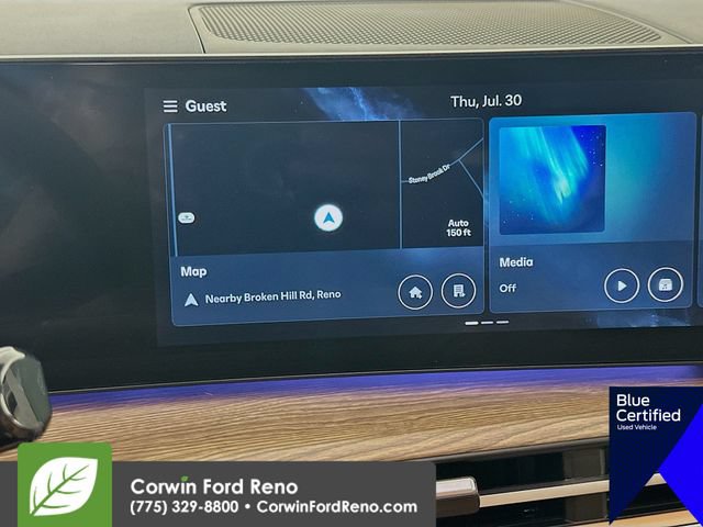 Used 2025 Hyundai Santa Fe Limited AWD/4WD image 17