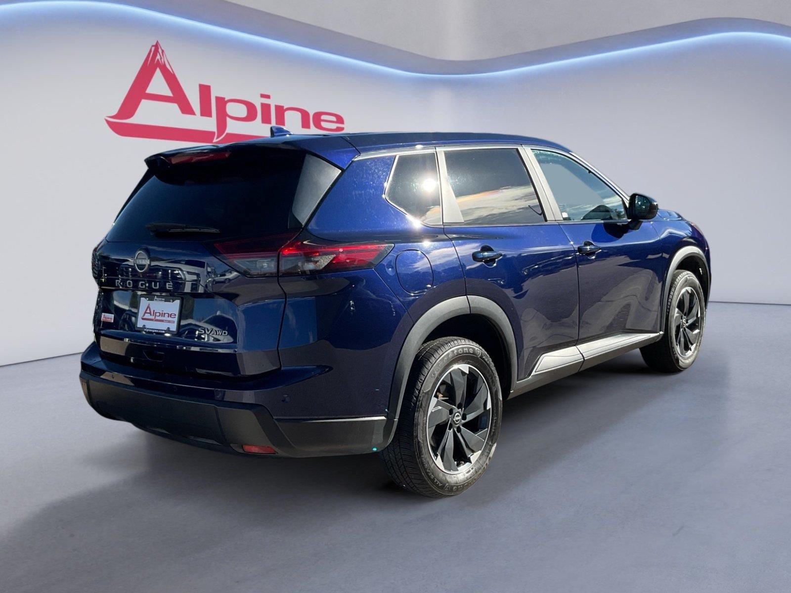 Used 2024 Nissan Rogue SV AWD/4WD image 5