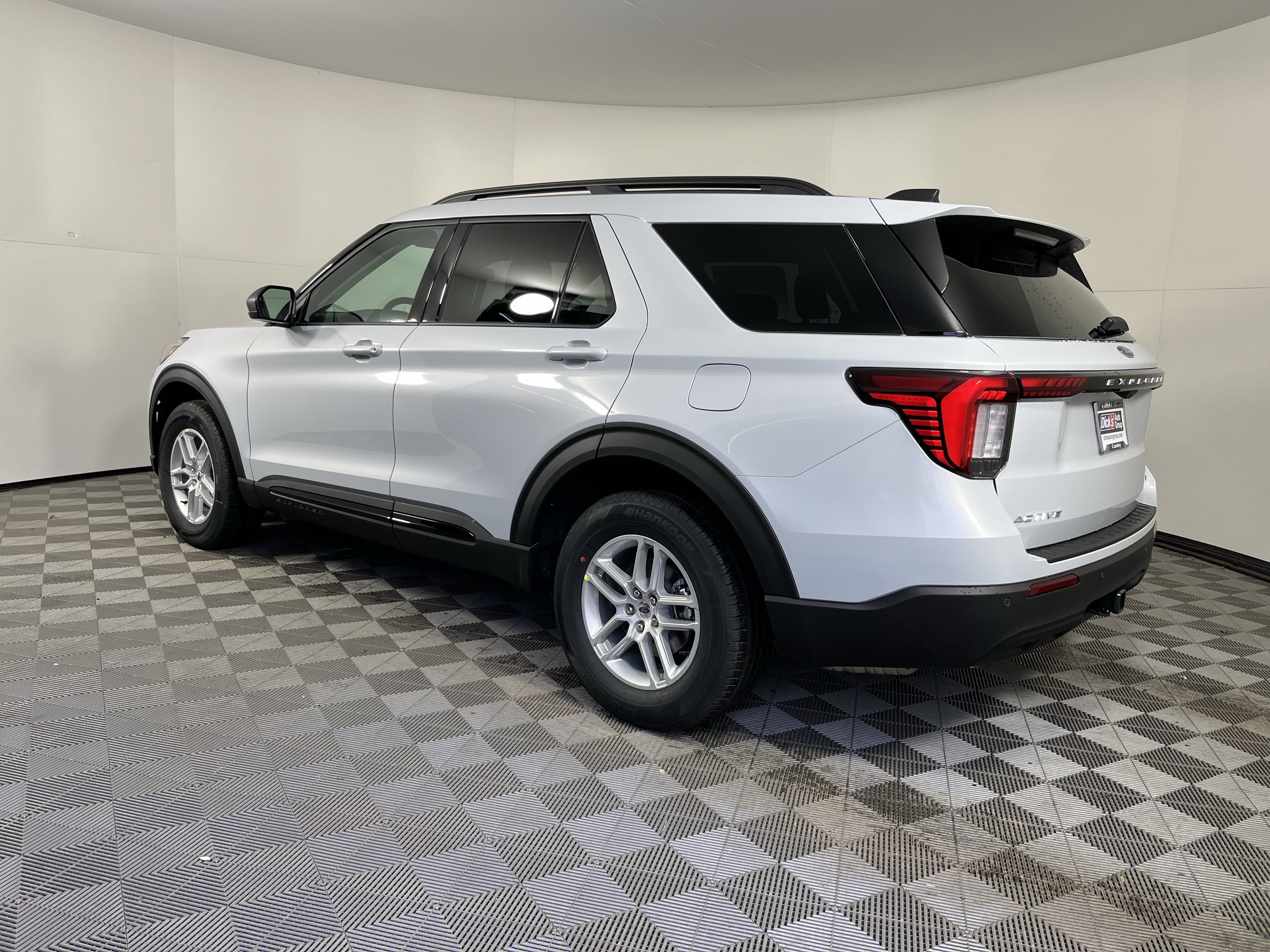 New 2026 Ford Explorer Active image 3