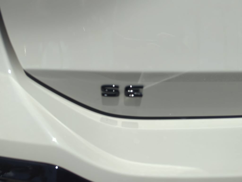 New 2026 Volkswagen Tiguan SE R-Line FWD image 22