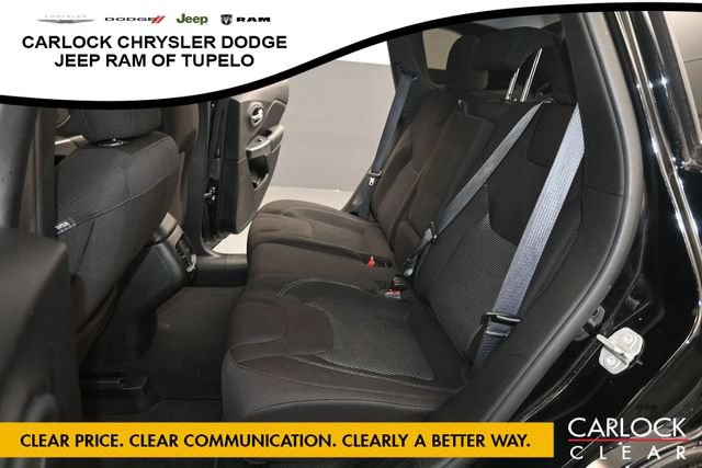 Used 2021 Jeep Cherokee Latitude FWD image 26