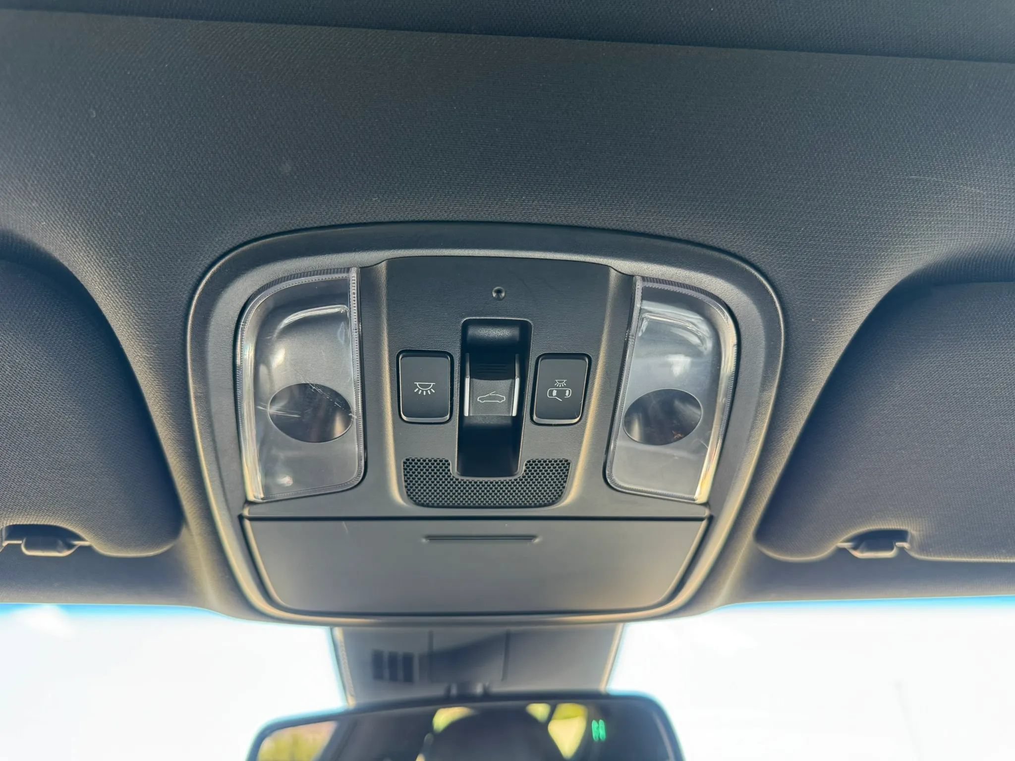 Used 2018 Kia Stinger GT1 AWD/4WD image 57