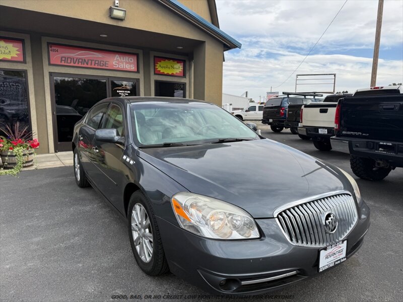 Used 2011 Buick Lucerne CXL FWD image 1