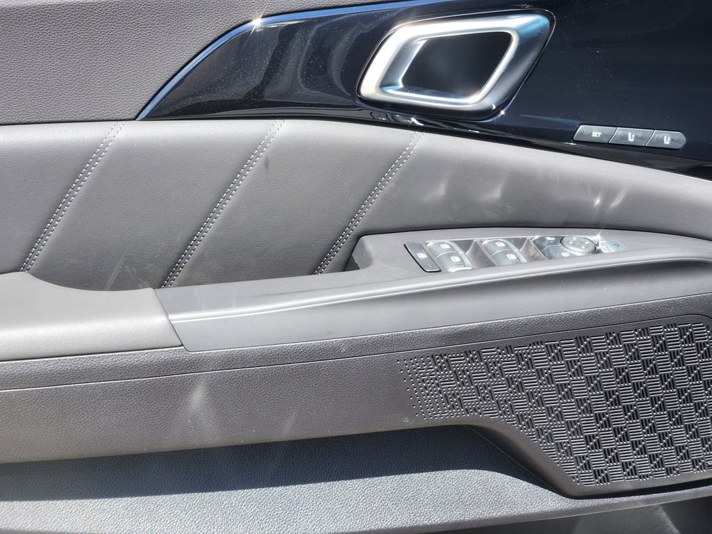 New 2026 Kia Carnival SX Prestige FWD image 6