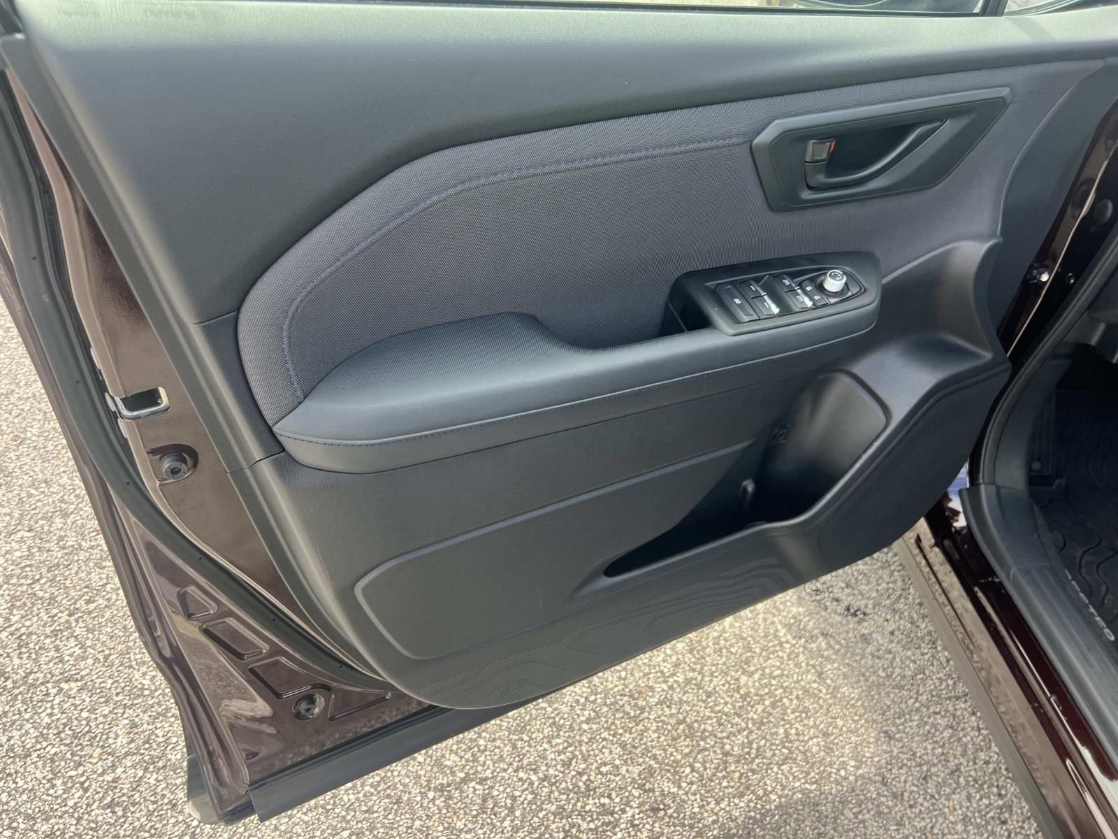 Certified 2026 Subaru Forester Premium image 10