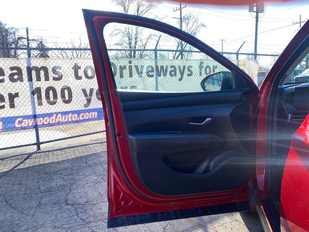Used 2025 Hyundai Tucson SEL image 12