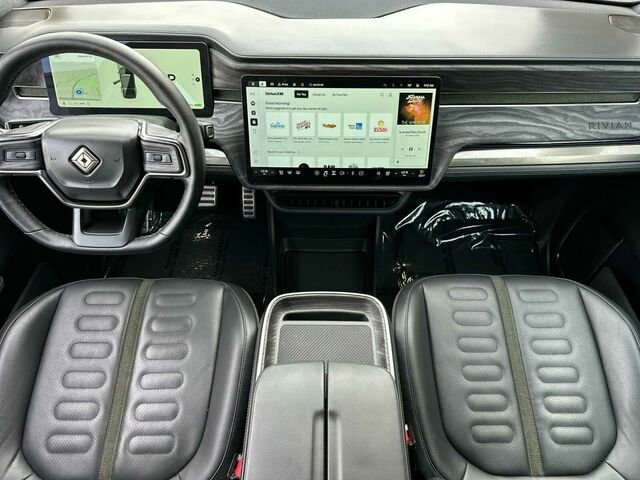 Used 2022 Rivian R1S Launch Edition image 16
