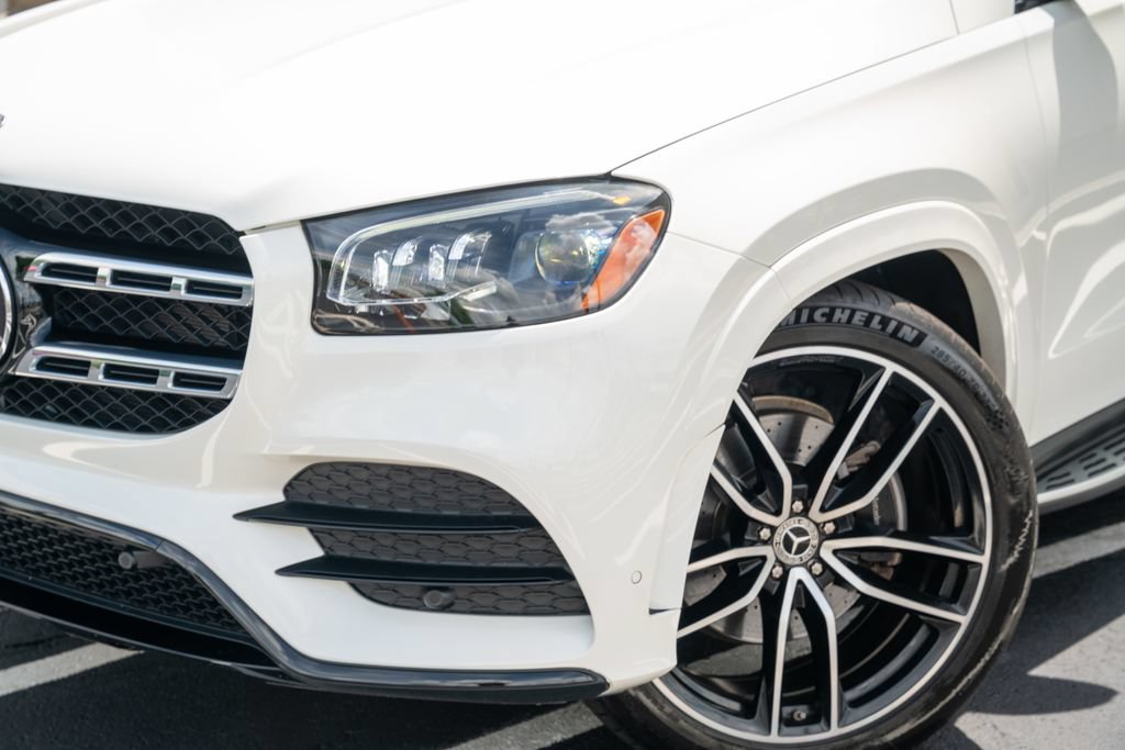 Used 2023 Mercedes-Benz GLS 580 4MATIC image 3