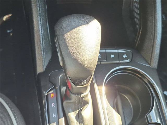 Used 2022 Chevrolet TrailBlazer LT w/ Convenience Package FWD image 12
