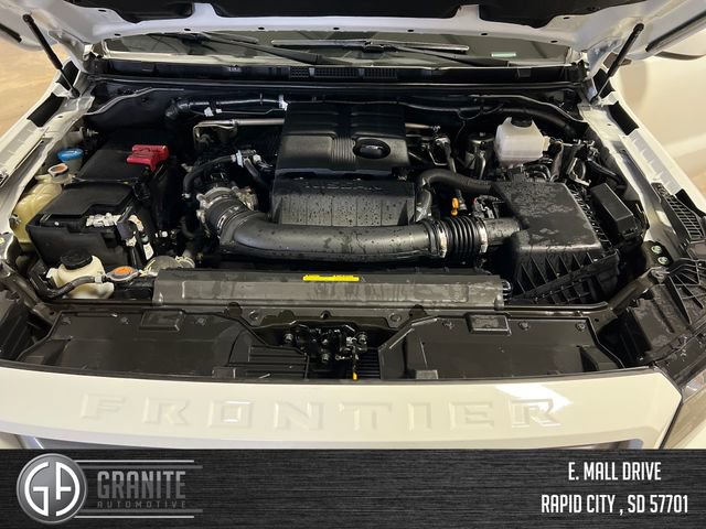 Used 2024 Nissan Frontier SV image 22