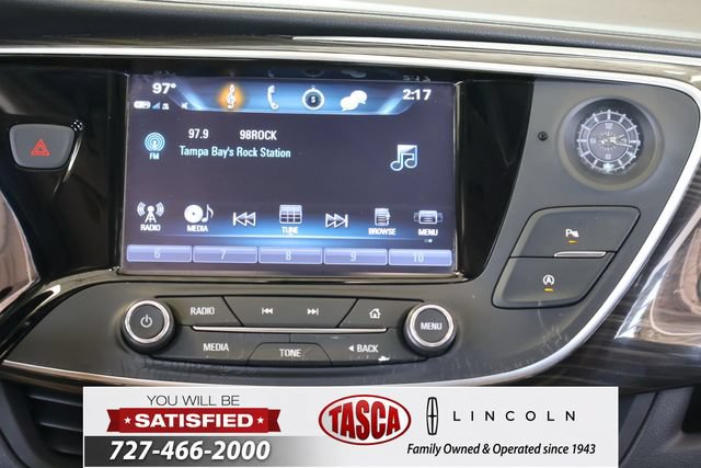 Used 2020 Buick Envision Essence FWD image 18