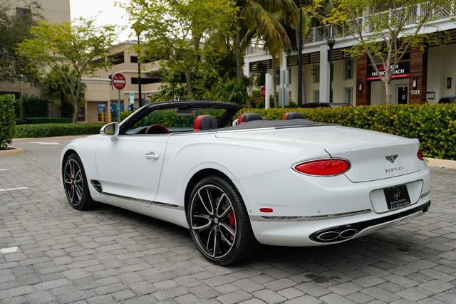 Used 2024 Bentley Continental GT V8 image 20
