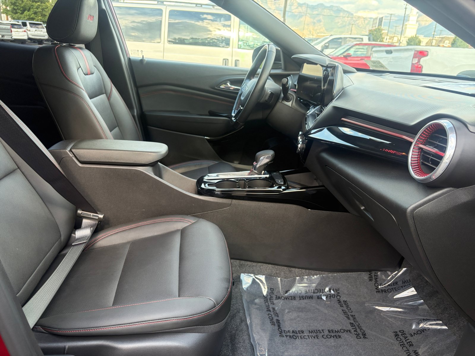 Certified 2024 Chevrolet Trax RS w/ Sunroof Package FWD image 27