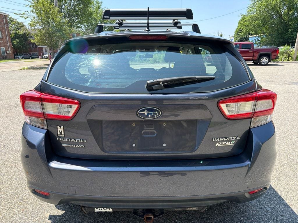 Used 2017 Subaru Impreza 2.0i AWD/4WD image 4