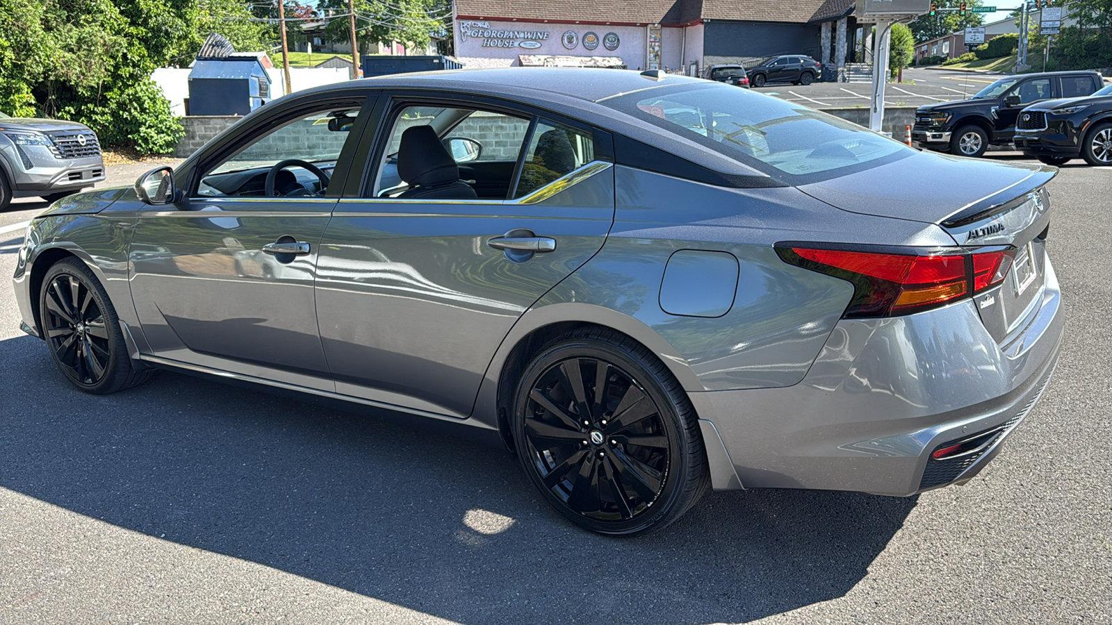 Certified 2022 Nissan Altima 2.5 SR w/ Midnight Edition Package FWD image 22
